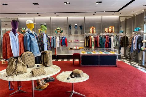 gucci men's outlet|Gucci outlet official website.